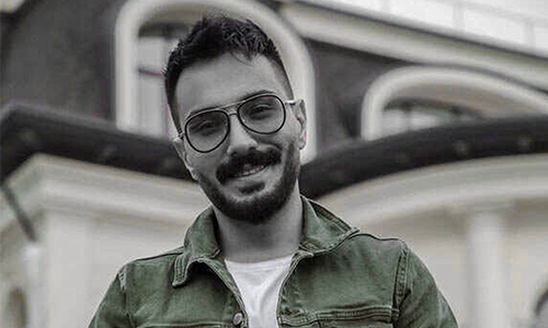 آرین بهاری