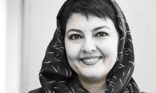 آناهیتا همتی