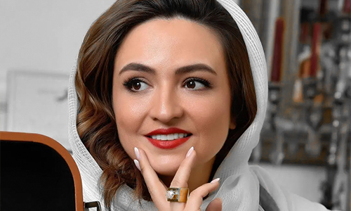 گلاره عباسی