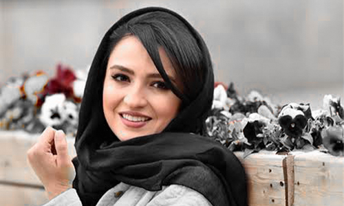 گلاره عباسی